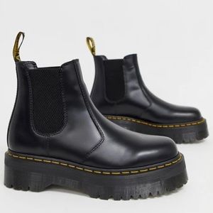 EUC Dr Martens 2976 quad platform chelsea boots